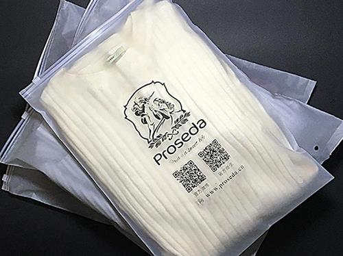 服装袋选材与防护功能匹配